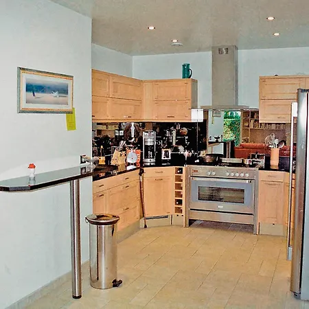 Holiday home Castorina